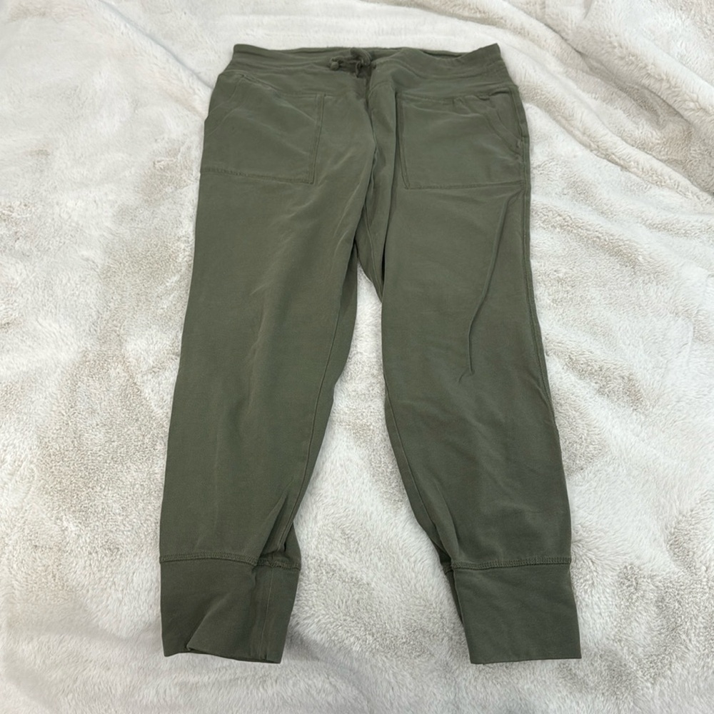 Green wild fable cotton stretchy pants
